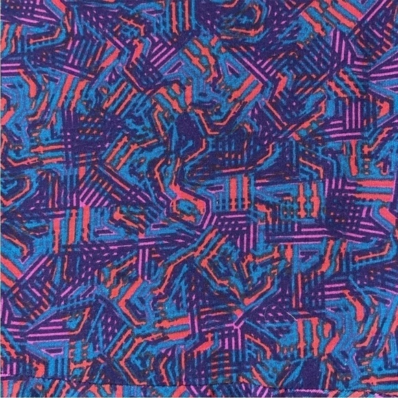 size XS geometric design LulaRoe Amelia dress - Picture 2 of 6